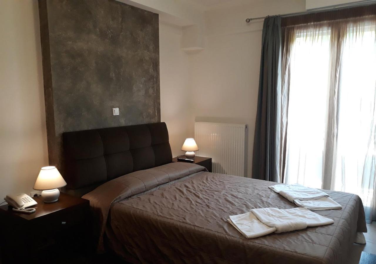 Ahilion Hotel Kalavryta Exterior photo
